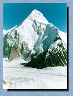 Khan-Tengry peak, 6995 m.